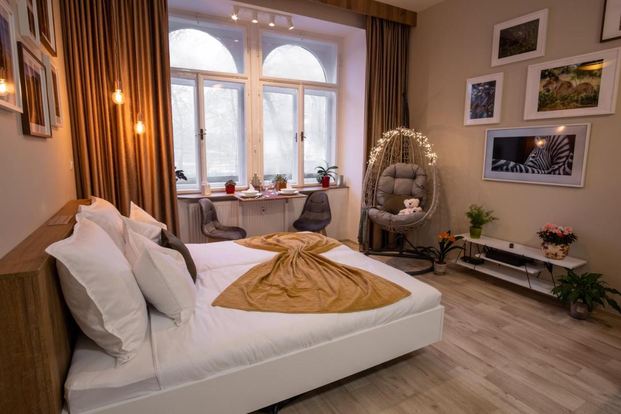 ⭑ Comfy Vip Studio In The Center With Netflix Бърно Екстериор снимка