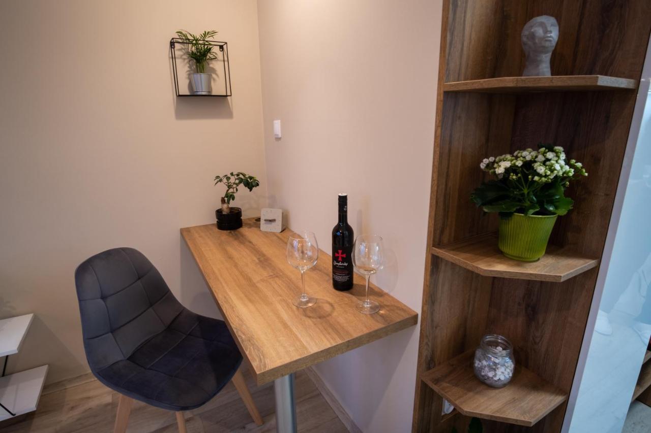 ⭑ Comfy Vip Studio In The Center With Netflix Бърно Екстериор снимка