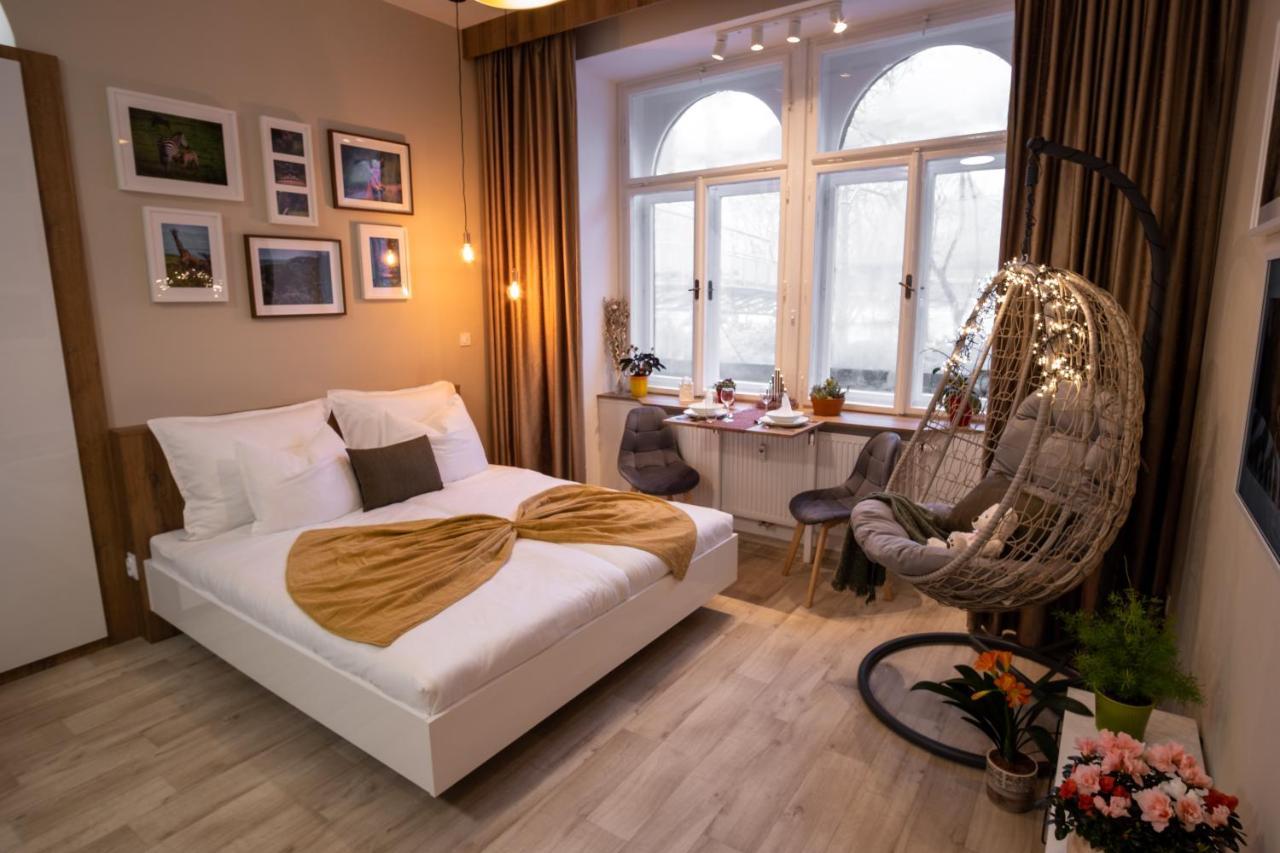⭑ Comfy Vip Studio In The Center With Netflix Бърно Екстериор снимка
